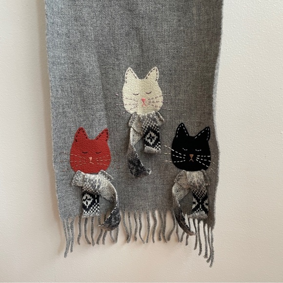 Tait and Style 3D wool cat lady scarf fringe cute fun teacher winter warm cozy - Picture 11 of 16